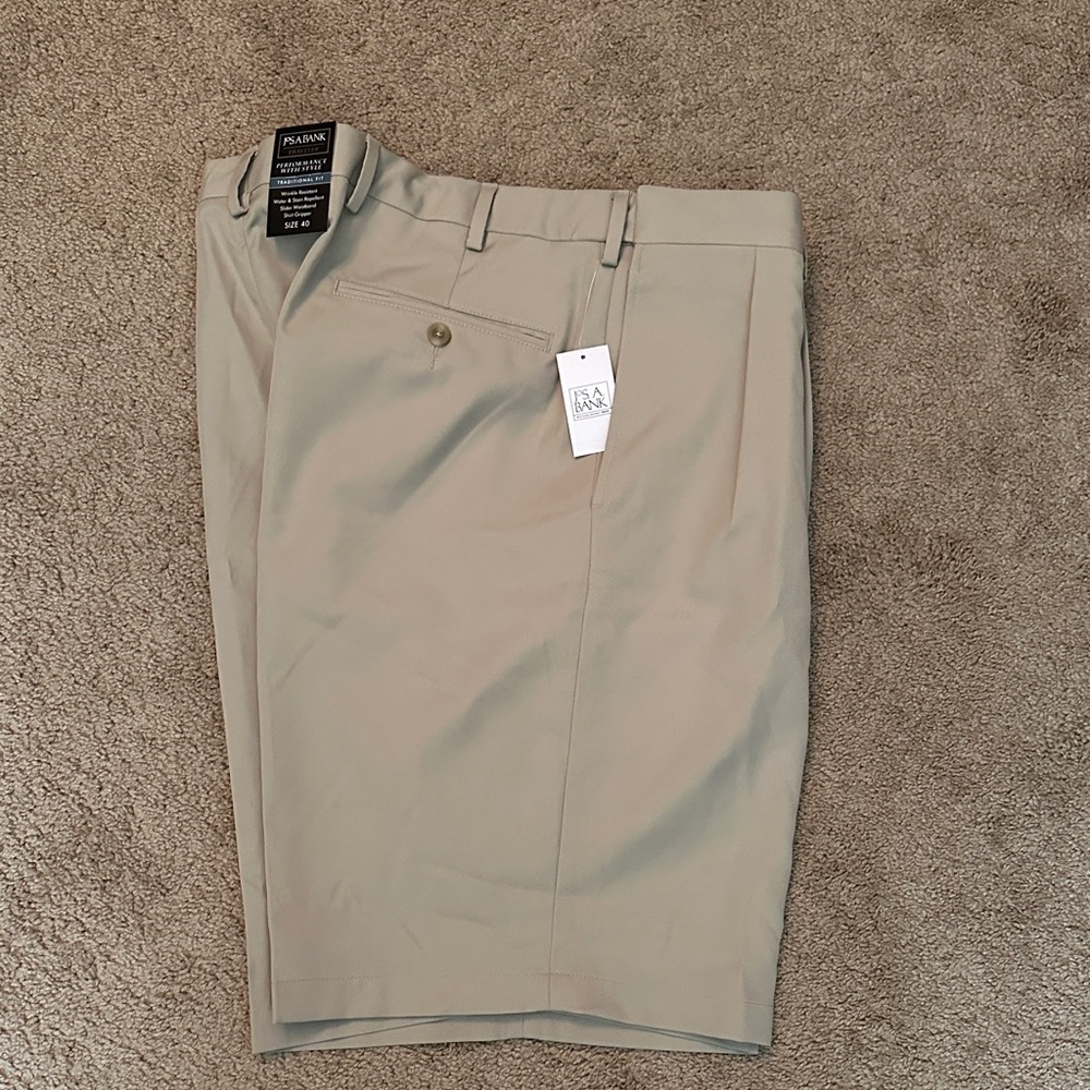 Jos. A. Bank Men’s Performance Traveler Shorts in Light Khaki